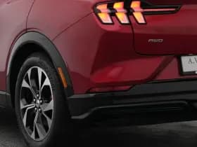 Ford Mustang mach e premium awd 75 kwh camera adaptive memory carplay thumbnail 19