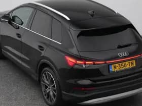 Audi Q4 e tron 40 advanced edition 77 kwh camera trekhaak keyless thumbnail 26