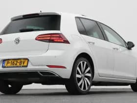 Volkswagen Golf 1 4 tsi dsg 7 highline business r pano adaptive stoelverwarming thumbnail 16