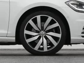 Volkswagen Golf 1 4 tsi dsg 7 highline business r pano adaptive stoelverwarming thumbnail 42