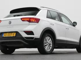 Volkswagen T-Roc roc 1 5 tsi style 6 bak adaptive thumbnail 16