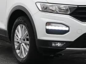 Volkswagen T-Roc roc 1 5 tsi style 6 bak adaptive thumbnail 17