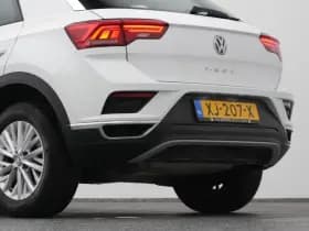 Volkswagen T-Roc roc 1 5 tsi style 6 bak adaptive thumbnail 22