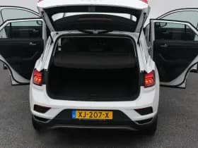 Volkswagen T-Roc roc 1 5 tsi style 6 bak adaptive thumbnail 29