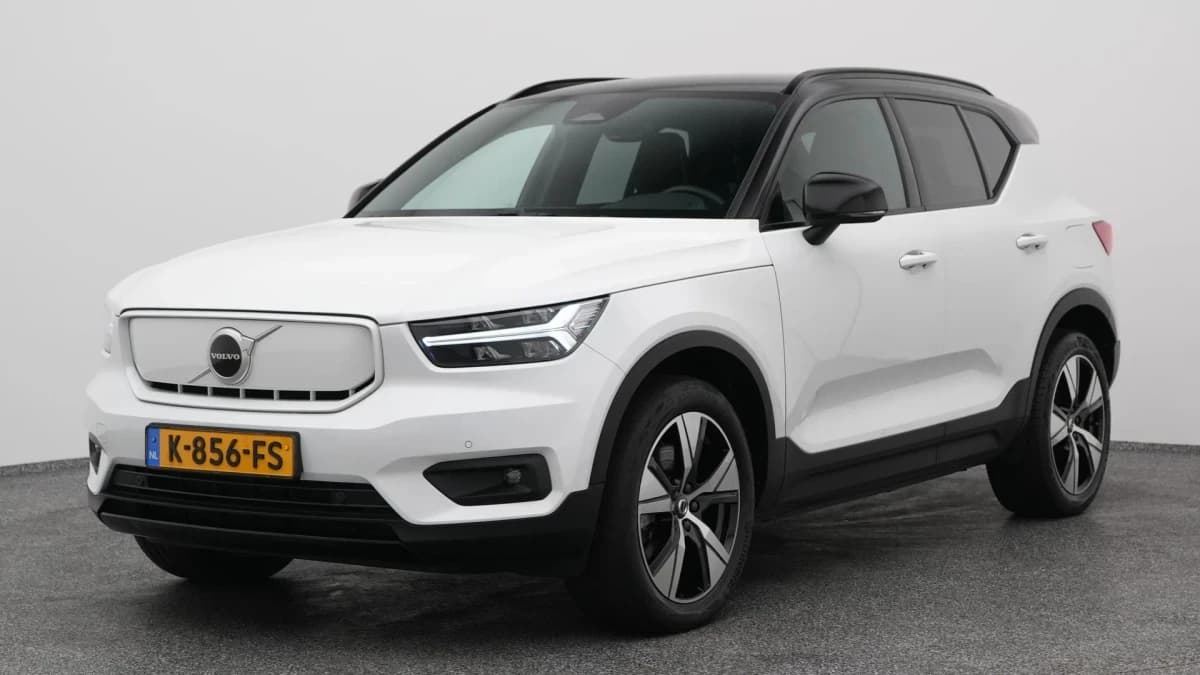 Volvo XC40 recharge p8 awd r design camera adaptive keyless stoel en stuurverw — foto 1