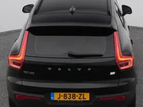 Volvo XC40 recharge p8 awd r design camera adaptive h k stoel en stuurverw thumbnail 29