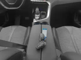 Peugeot 3008 1 2 puretech 130 pk automaat allure 360 keyless carplay thumbnail 12