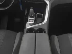 Peugeot 3008 1 2 puretech active camera carplay thumbnail 12