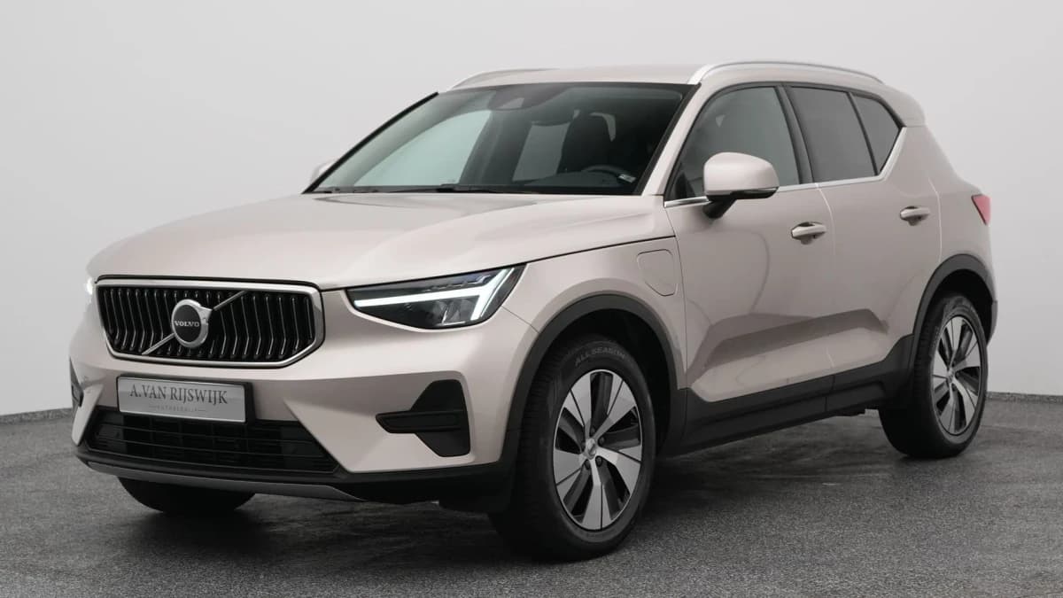 Volvo XC40 1 5 t4 recharge inscription cruise keyless leder — foto 1
