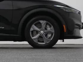 Ford Mustang mach e standard rwd 75 kwh 360 adaptive b o stoel en stuurverw thumbnail 43