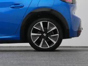 Peugeot E-208 208 ev gt 350 50 kwh camera alcantara carplay thumbnail 39