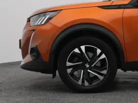 Peugeot E-2008 2008 ev gt 50 kwh camera cruise thumbnail 21