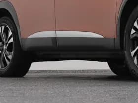 Peugeot E-2008 2008 ev gt 50 kwh camera cruise thumbnail 38