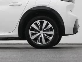 Peugeot E-208 208 ev active pack 50 kwh camera navi thumbnail 41