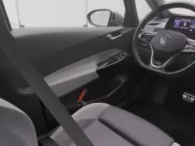 Volkswagen ID.3 3 first max 58 kwh adaptive camera carplay thumbnail 12