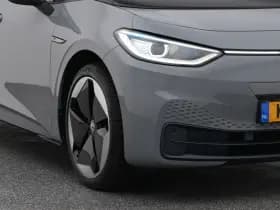 Volkswagen ID.3 3 first max 58 kwh adaptive camera carplay thumbnail 18