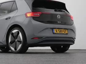 Volkswagen ID.3 3 first max 58 kwh adaptive camera carplay thumbnail 23