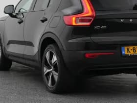 Volvo XC40 recharge p8 awd r design camera adaptive leder stoel en stuurverw trekhaak thumbnail 19