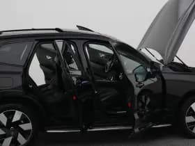 Volvo XC60 2 0 t6 plug in hybrid awd ultimate dark long range pano camera h k hud memory trekhaak thumbnail 34