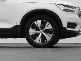 Volvo XC40 1 5 t4 recharge inscription expression camera adaptive thumbnail 42