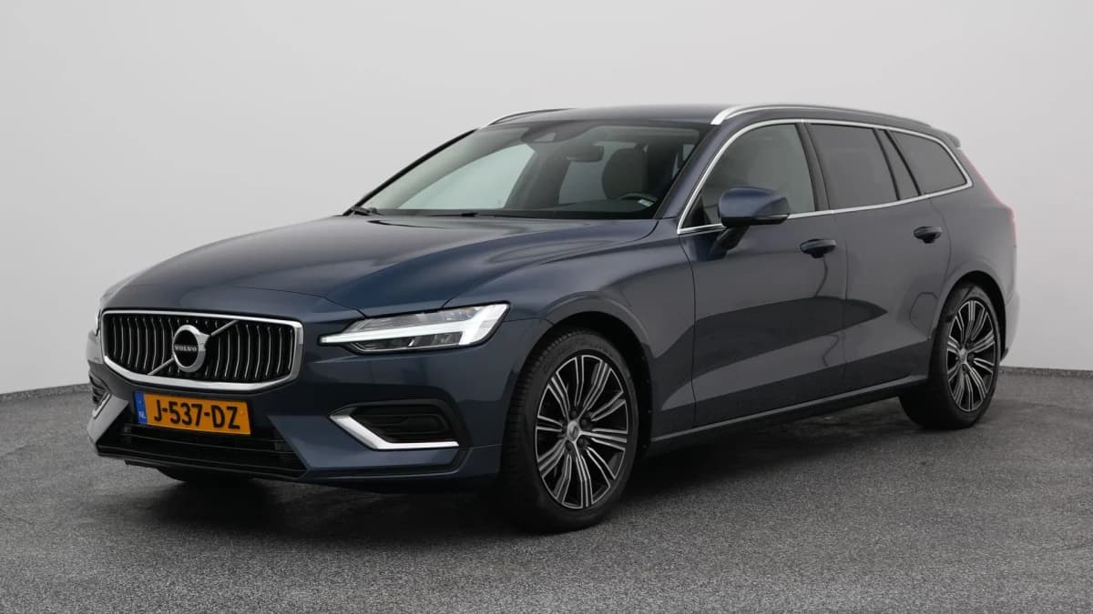 Volvo V60 2 0 t4 inscription camera adaptive h k stoelverwarming trekhaak — foto 1