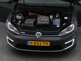 Volkswagen E-Golf golf e dition navi adaptive thumbnail 32