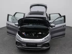 BYD ATTO 3 design 60 kwh pano 360 adaptive stoelverwarming thumbnail 27