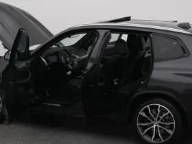 BMW X3 xdrive30e high executive m sport pano camera stoelverwarming thumbnail 33