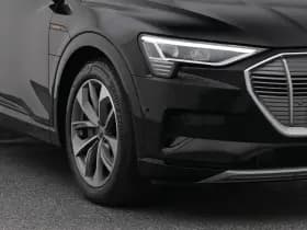 Audi E-tron thumbnail 18