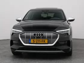 Audi E-tron thumbnail 10