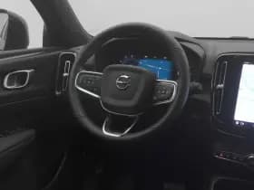 Volvo XC40 thumbnail 8