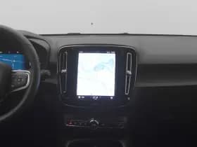 Volvo XC40 thumbnail 9