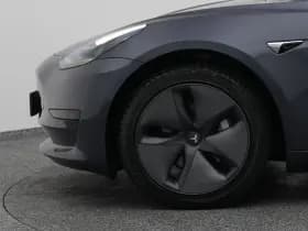 Tesla Model thumbnail 21