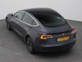 Tesla Model thumbnail 25