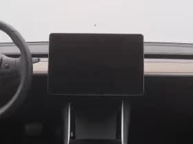 Tesla Model thumbnail 8