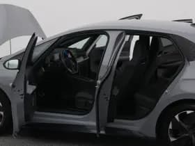 CUPRA Born thumbnail 34