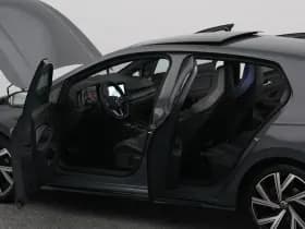 Volkswagen Golf thumbnail 32