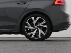 Volkswagen Golf thumbnail 39