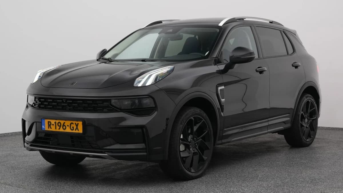 Lynk & Co 01 — foto 1
