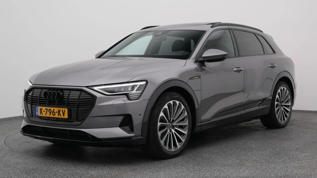 Audi e-tron — foto 1