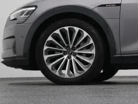 Audi e-tron thumbnail 40