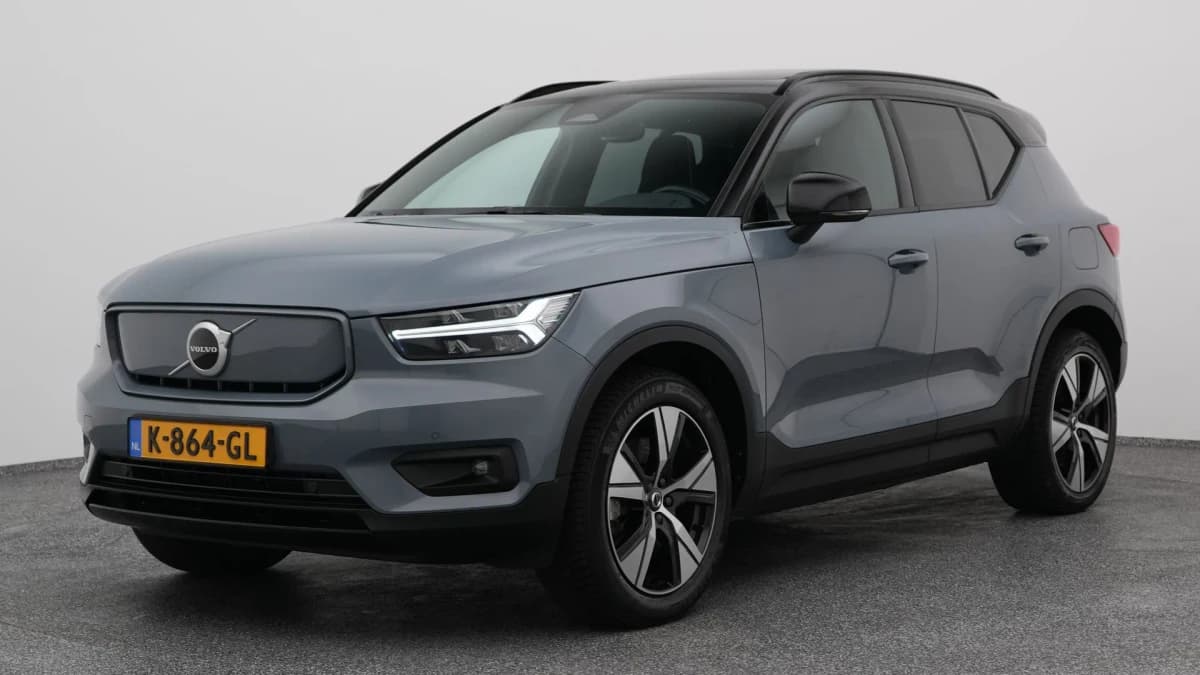 Volvo XC40 — foto 1