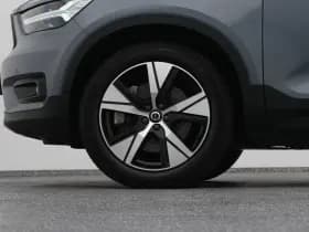 Volvo XC40 thumbnail 40