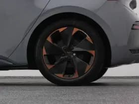 CUPRA Born thumbnail 41