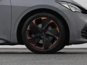 CUPRA Born thumbnail 43