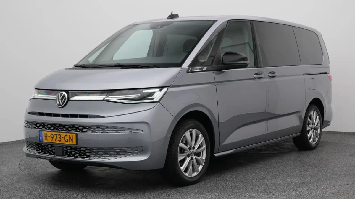 Volkswagen Multivan — foto 1