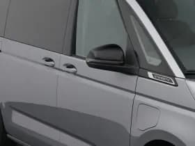 Volkswagen Multivan thumbnail 23