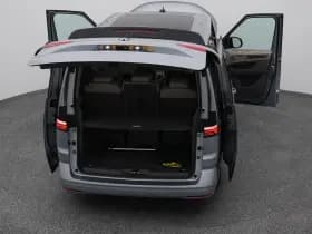 Volkswagen Multivan thumbnail 29