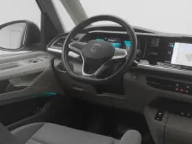 Volkswagen Multivan thumbnail 7