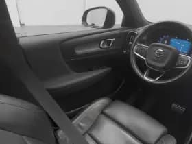 Volvo XC40 thumbnail 12